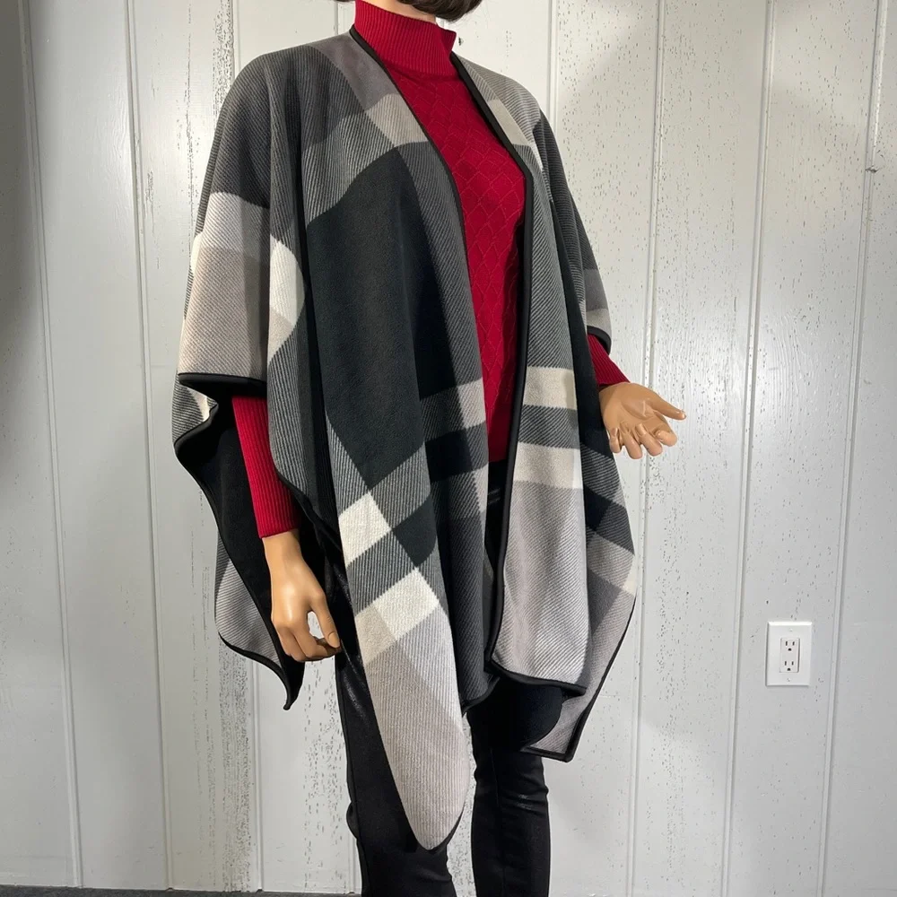 *Ike Behar Women's Plaid Black & Gray Reversible Ruana Wrap Shawl